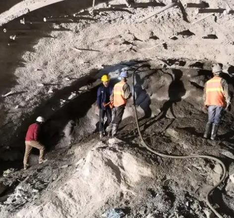 邯郸隧道拱顶带模注浆料，微膨胀注浆料的特点及施工工艺